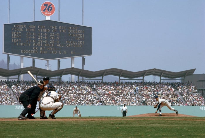 1963-Sandy-Koufax-079008895.jpg